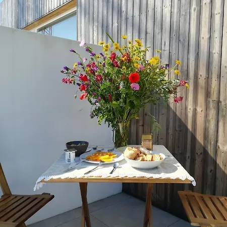 Adubai בית נופש אובידוס